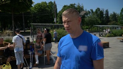 "Дві години життям пораненого військовослужбовця": у Чернігові пройшов експеримент на підтримку ветеранів з ампутацією "Дві години життям пораненого військовослужбовця": у Чернігові пройшов експеримент на підтримку ветеранів з ампутацією