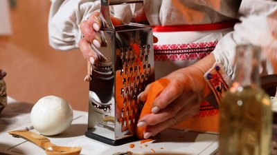 "Кулінарний спадок": Як готували 12 пісних страв на Святвечір у Злазному на Рівненщині "Кулінарний спадок": Як готували 12 пісних страв на Святвечір у Злазному на Рівненщині