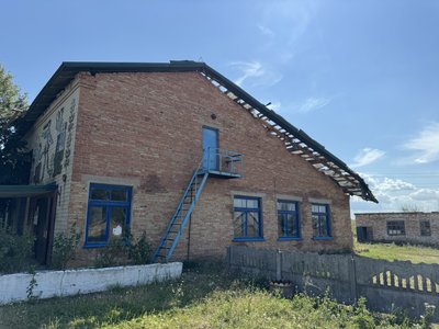 "Думали, кінець світу": як відновлюють свої будинки після негоди жителі Кобеляцької громади