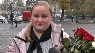 У Луцьку попрощалися із 47-річним гранатометником Віктором Калеником, який загинув у Курській області РФ У Луцьку попрощалися із 47-річним гранатометником Віктором Калеником, який загинув у Курській області РФ