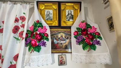 Майже 100 вишитих виробів за життя: історія 82-річного майстра з Чоповичів Майже 100 вишитих виробів за життя: історія 82-річного майстра з Чоповичів