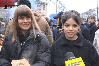 Німецькі ковбаски та глінтвейн: в Одесі відзначили Різдво ярмарком Німецькі ковбаски та глінтвейн: в Одесі відзначили Різдво ярмарком
