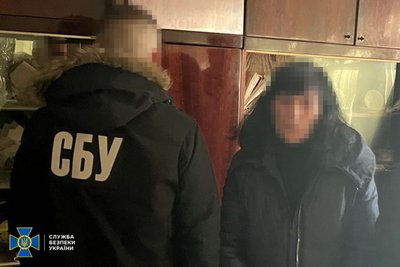 Жителька Полтави фотографувала позиції ЗСУ: підозрювана перебуває під вартою Жителька Полтави фотографувала позиції ЗСУ: підозрювана перебуває під вартою