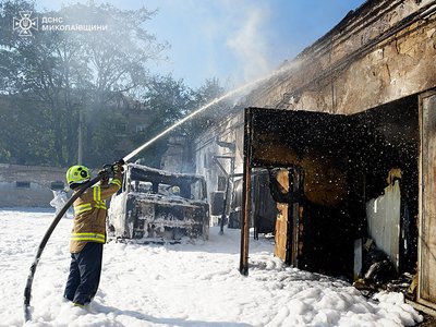 У Миколаєві загорілась автоцистерна — ДСНС