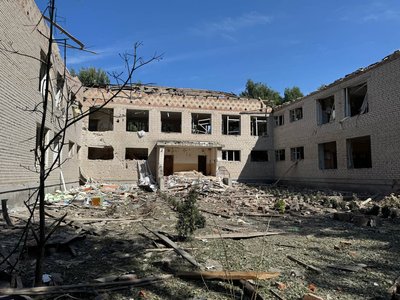 "Устиг накритися ковдрою": жителі Глухова на Сумщині про бомбардування міста "Устиг накритися ковдрою": жителі Глухова на Сумщині про бомбардування міста