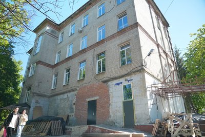 “Я вчилася жити спочатку”: лікарка із Сум потребує допомоги в лікуванні після російської атаки