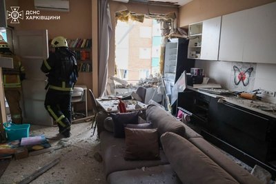 Удар по Харкову: знесло балкон на 24-му поверсі Удар по Харкову: знесло балкон на 24-му поверсі