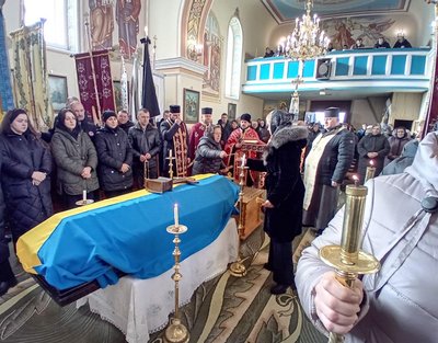 На Трнопільщині прощалися з бійцем Іваном Кузьмовичем, 16 грудня 2025 року
