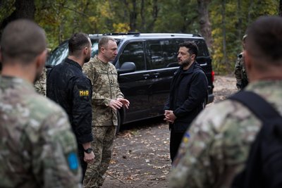 Понад 125 км² звільнені: президент відвідав бригади на Лиманському фронті й анонсував четвертий етап операції «Вівальді» Понад 125 км² звільнені: президент відвідав бригади на Лиманському фронті й анонсував четвертий етап операції «Вівальді»