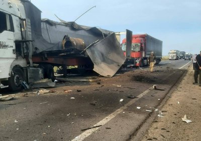 РФ атакувала автодорогу на Одещині: один із травмованих у важкому стані