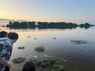 Плели вінки та танцювали: у Черкасах відбувся етнографічний захід "Купала" Плели вінки та танцювали: у Черкасах відбувся етнографічний захід "Купала"