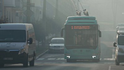 Смог у Чернігові: з чим це пов'язано та як себе убезпечити від впливу шкідливих речовин в повітрі Смог у Чернігові: з чим це пов'язано та як себе убезпечити від впливу шкідливих речовин в повітрі