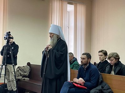 Митрополит Павло Лебідь УПЦ суд Київ 28 листопада Митрополит Павло Лебідь УПЦ суд Київ 28 листопада