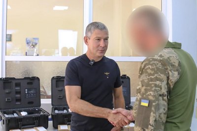 Мільйонні статки, скандальні ініціативи та допомога ЗСУ: нардеп Юрій Шаповалов із Полтавщини Мільйонні статки, скандальні ініціативи та допомога ЗСУ: нардеп Юрій Шаповалов із Полтавщини