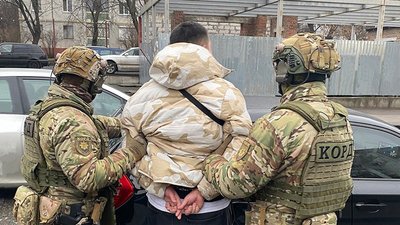 У Чернігові правоохоронці викрили схеми ухилення від призову та затримали двох чоловіків У Чернігові правоохоронці викрили схеми ухилення від призову та затримали двох чоловіків