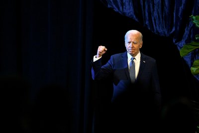 Президент США Джо Байден виступає на сцені під час національного конгресу NAACP у Лас-Вегасі, 16 липня 2024 року
