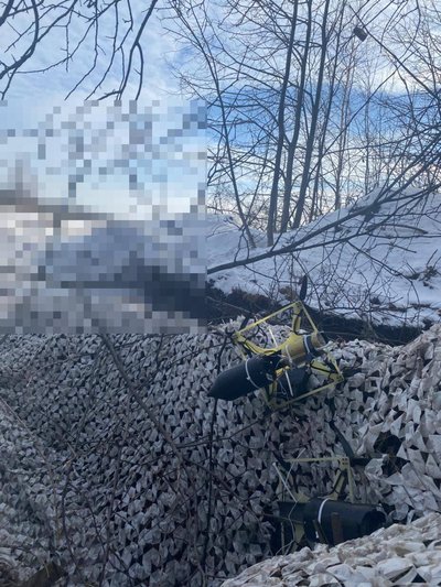 "Це наш дім. Ніхто нікуди не піде". Історія вчителя фізики з Херсона, який доєднався до ЗСУ "Це наш дім. Ніхто нікуди не піде". Історія вчителя фізики з Херсона, який доєднався до ЗСУ