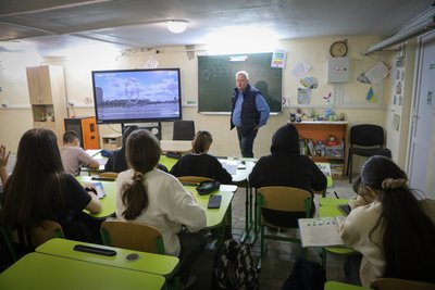 Школа під землею. Як навчаються діти на прифронтовій Херсонщині Школа під землею. Як навчаються діти на прифронтовій Херсонщині