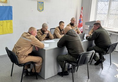 «Вони теж люди»: як у Черкаському СІЗО писали Радіодиктант національної єдності «Вони теж люди»: як у Черкаському СІЗО писали Радіодиктант національної єдності