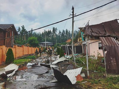 Росія сьогодні двічі вдарила по Київщині. Внаслідок атаки по полігону є загиблі і поранені Росія сьогодні двічі вдарила по Київщині. Внаслідок атаки по полігону є загиблі і поранені