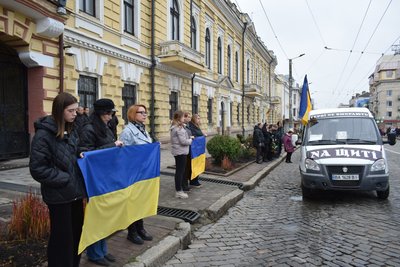 Майже рік вважали безвісти зниклим: у Кропивницькому попрощалися з бійцем Іваном Жигуном Майже рік вважали безвісти зниклим: у Кропивницькому попрощалися з бійцем Іваном Жигуном