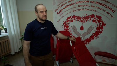 "Працюємо над розширенням географії": донорські крісла за 100 000 грн з’явилися у Чернігівському обласному центрі крові "Працюємо над розширенням географії": донорські крісла за 100 000 грн з’явилися у Чернігівському обласному центрі крові