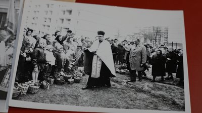 Отець Іван Чав'як, Великдень, освячення кошиків Отець Іван Чав'як, Великдень, освячення кошиків