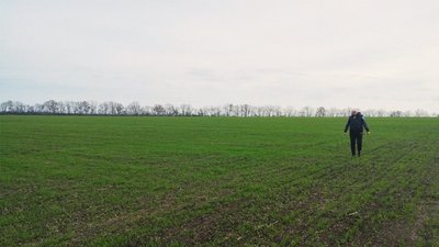"Працюю нині за двох – за себе і брата, який на фронті". Фермерка з Кіровоградщини обробляє 100 гектарів полів "Працюю нині за двох – за себе і брата, який на фронті". Фермерка з Кіровоградщини обробляє 100 гектарів полів