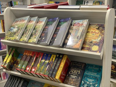 "Скоро Різдво": які книги в подарунок обирають полтавці "Скоро Різдво": які книги в подарунок обирають полтавці
