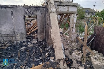 Одна людина загинула, ще одна потрапила до лікарні, пошкоджені житлові будинки: наслідки атаки РФ на Одещину Одна людина загинула, ще одна потрапила до лікарні, пошкоджені житлові будинки: наслідки атаки РФ на Одещину
