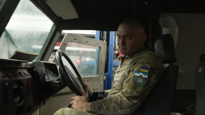 водій, військове авто, броньований автомобіль, бригада едельвейс водій, військове авто, броньований автомобіль, бригада едельвейс