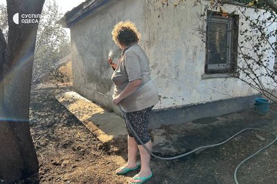 Горіло близько 10 будинків: у селі на Одещині сталась пожежа