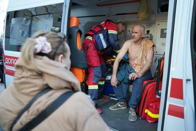 Наслідки ракетного обстрілу Основ'янський району Харкова, 18 квітня 2025 року 4 Наслідки ракетного обстрілу Основ'янський району Харкова, 18 квітня 2025 року 4