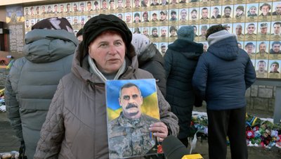 матері та дружини загиблих військових матері та дружини загиблих військових