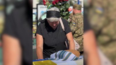 З військовим Тарасом Хмелем попрощалися у Рівному З військовим Тарасом Хмелем попрощалися у Рівному