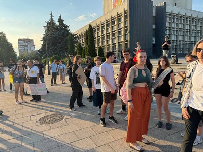Мітинг проти звільнення Федорова у Черкасах 7 серпня Мітинг проти звільнення Федорова у Черкасах 7 серпня