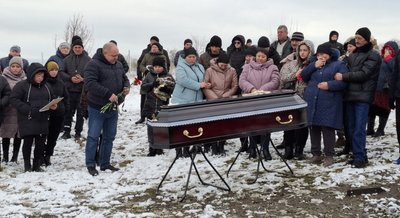 На Одещині попрощались із загиблим на фронті військовим На Одещині попрощались із загиблим на фронті військовим