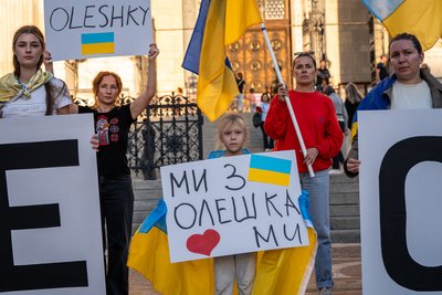 У Будапешті провели акцію підтримки жителів окупованих Олешок на Херсонщині У Будапешті провели акцію підтримки жителів окупованих Олешок на Херсонщині