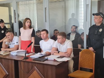 У Житомирі перенесли суд над обвинуваченими у рекеті — потерпілі не прийшли на засідання У Житомирі перенесли суд над обвинуваченими у рекеті — потерпілі не прийшли на засідання