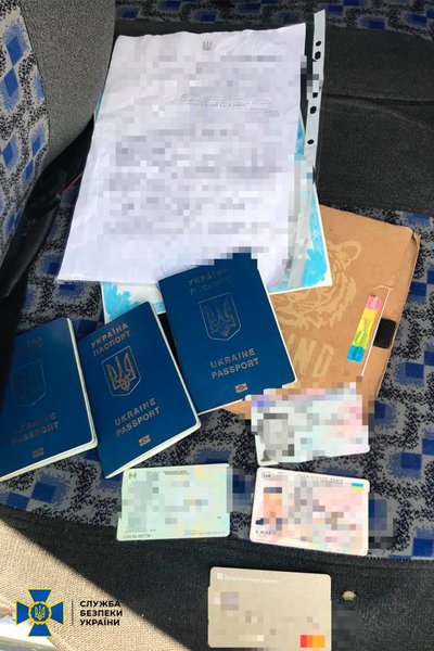 На Рівненщині затримали організаторів схеми виїзду військовозобов'язаних за кордон На Рівненщині затримали організаторів схеми виїзду військовозобов'язаних за кордон