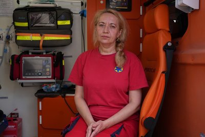 "Поранених було багато, не встигали допомагати". Як медики працювали на місцях ракетних ударів по Дніпру 24 червня "Поранених було багато, не встигали допомагати". Як медики працювали на місцях ракетних ударів по Дніпру 24 червня