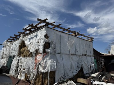 "Думали, кінець світу": як відновлюють свої будинки після негоди жителі Кобеляцької громади