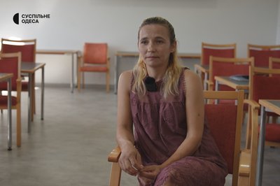 "Біг за мною з ножем": історія багатодітної матері з Одещини "Біг за мною з ножем": історія багатодітної матері з Одещини