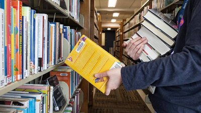 Майже 600 тисяч книжок вдалось передати українським дітям за кордон Майже 600 тисяч книжок вдалось передати українським дітям за кордон