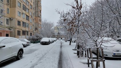 Сніг, дощ і ожеледиця: на Полтавщині за ніч випало до 70% місячної норми опадів Сніг, дощ і ожеледиця: на Полтавщині за ніч випало до 70% місячної норми опадів