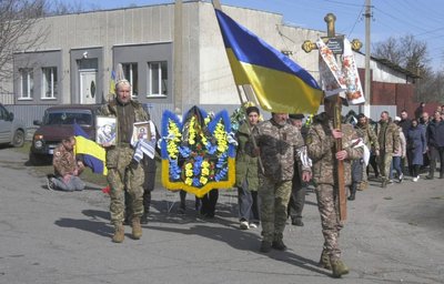 Прощання з полеглим захисником Анатолієм Вінніком Прощання з полеглим захисником Анатолієм Вінніком