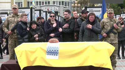 З військовими Володимиром Примаком та Олександром Войдилом у Рівному З військовими Володимиром Примаком та Олександром Войдилом у Рівному