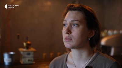 "Дитинство просто стерли": історія переселенки з Маріуполя, яка відкрила кав'ярню в Одесі "Дитинство просто стерли": історія переселенки з Маріуполя, яка відкрила кав'ярню в Одесі