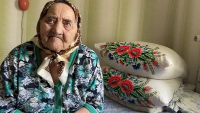 "Дожила до 100 років, а скільки ще треба?": історія довгожительки Євгенії Вакулік з Чернігівщини "Дожила до 100 років, а скільки ще треба?": історія довгожительки Євгенії Вакулік з Чернігівщини