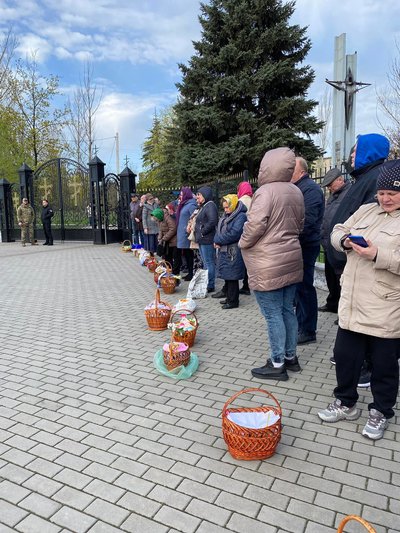 У Костянтинівці віряни освятили пасхи У Костянтинівці віряни освятили пасхи